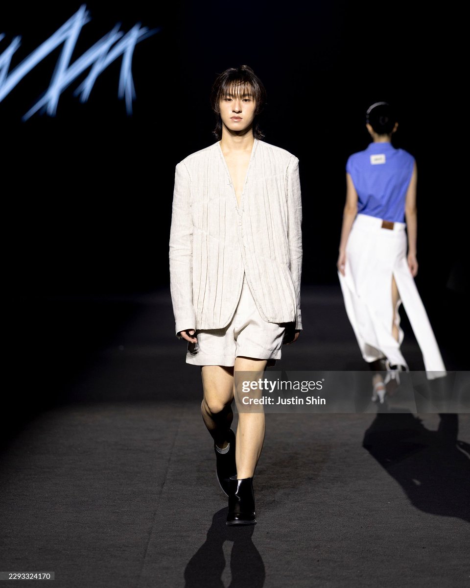_MyPennyLee108's tweet photo. รูปโทมัสก้องจาก Getty Images รอดทุกกล้อง ปังทุกรูป เป็นแก้วเป็นแสงกันสุดๆ🫠

THOMASKONG IN SFWSS27
#MMAMSS27RUNWAYXTMK 

#MMAM
#seoulfashionweek2027ss
#ThomasKong 
#tthomastc #kongjiro https://t.co/b09gu3JAJt
