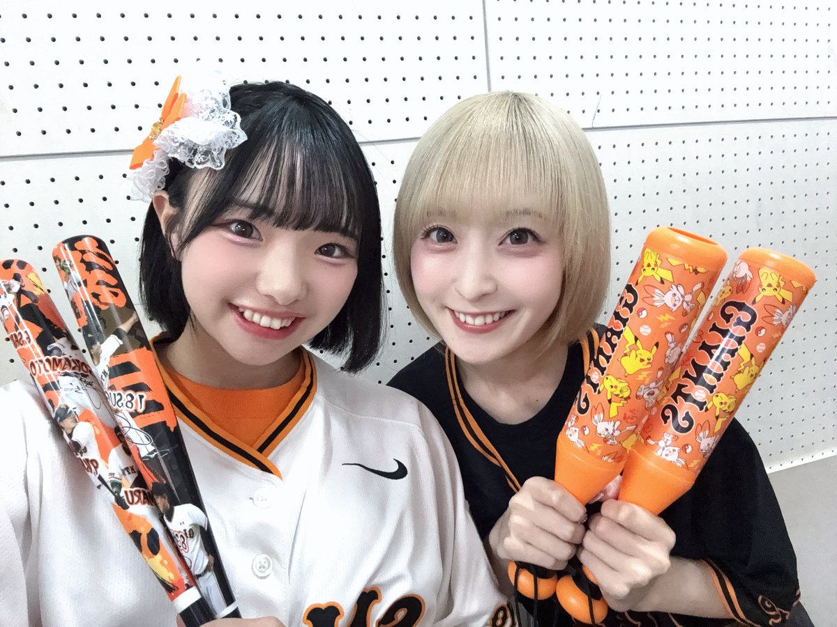TCC_yuika's tweet photo. 同じジャイアンツファンの雪音六花さん🧡

ライブでご一緒した事あったけどお話するの初めてで、緊張してたら一緒に頑張ろってとても優しいお姉ちゃんみたいな方でした😭

いつか一緒に野球観戦したい！
ありがとうございました🎀

#LASTPiECE さん #giants 

⚠️巻き込みリプご注意です🙇‍♂️ https://t.co/8qAK4423Os