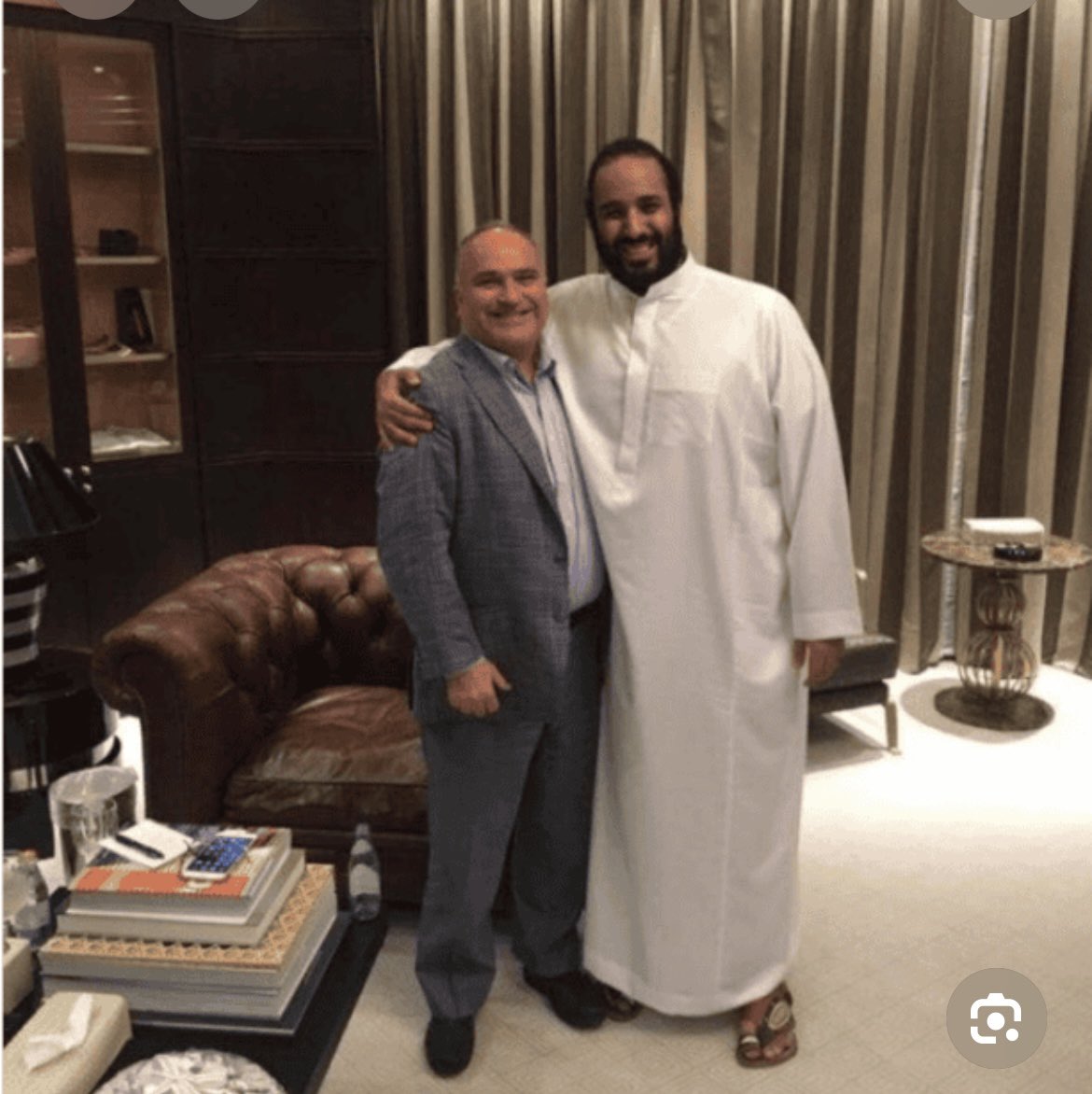 Fat000ch's tweet photo. @fm10m ياغبي مو عارف تميز AI 
اهطل https://t.co/yLREfaCyKI