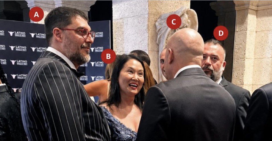 Indignados_P's tweet photo. Ampay 🐀 🚨 🚨 
Por más q lo negó Keiko Fujimori estuvo en Miami en gala con Damián Valenzuela y Fernando Cerimedo

Cerimendo manipuló las elecciones a favor de la derecha en toda Sudamérica https://t.co/eVlTGvAI8J