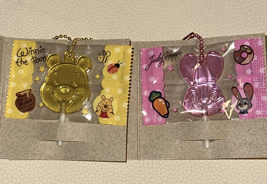 KinPri23's tweet photo. 【交換】
ディズニーキャラクター キャンディチャームズ グミ

【譲】プーさん、ジュディ

【求】サリー

郵送希望です📮
お気軽にお声掛けください🙇‍♀️ https://t.co/Dq781mTyCn