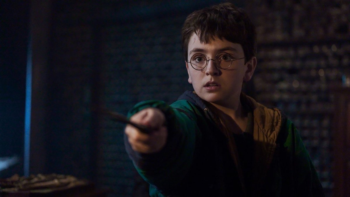EiProfeta's tweet photo. La serie Harry Potter se estrena en Diciembre y estas son las fechas de estreno de sus episodios.

Episodio 1: 25/12/26   Episodio 5: 24/01/27
Episodio 2: 03/01/27  Episodio 6: 31/01/27
Episodio 3: 10/01/27   Episodio 7: 07/02/27
Episodio 4: 17/01/27    Episodio 8: 14/02/27 https://t.co/IKS2xL8QeV