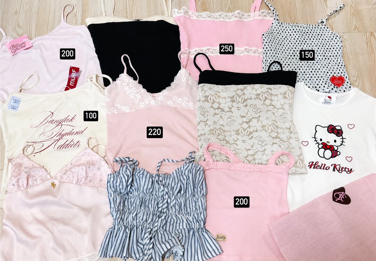 bbylibooy's tweet photo. ลดค้าบบบ เอฟได้เลย ส่งได้ทู้กวัน
ค่าส่ง 39+5

#ส่งต่อเสื้อผ้า #ส่งต่อเสื้อผ้ามือสอง #ส่งต่อcintage https://t.co/1t24kIObKC