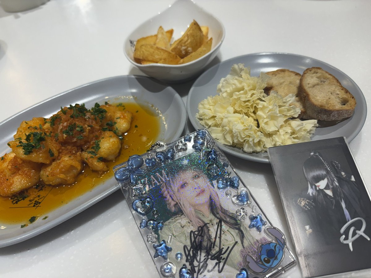xRyoKax's tweet photo. 今日はM1P♪結局スタートには間に合わんくて曲の途中で滑り込んだけども。笑
楽しかった❤
終わってから打ち上がって帰宅。さあお風呂入って寝よう。 https://t.co/DAxxYUKUTZ