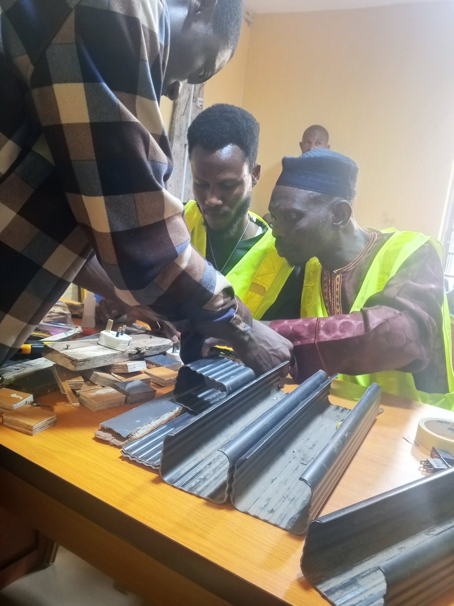 aloomalhamhouye's tweet photo. Engineer at work 
We go again today 🤲 
Wish me luck 🤞 fams 

#TVET
#NELFUND 
#NBTE
#HTA https://t.co/L3jl5l0Lyw