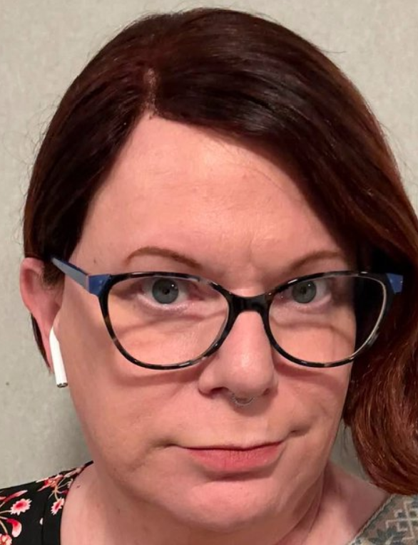 LydiaTerf6666's tweet photo. @Gaynotqueer1 ๐๐๐๐๐
The only reason that anyone is calling you she/her, sir, is because they don't want to lose their jobs ๐๐๐
You look NOTHING like a woman and everything like a transvestite ๐๐๐
#BrowRidge
#ShittyEyebrows
#TemuWig
#CrazyEyes
#TranswomenAreTransvestites https://t.co/nnQ4t1GDCb
