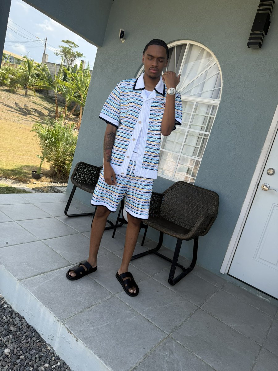 offgridd_'s tweet photo. In da tranches of Jamaica https://t.co/NvEAwMnxz5