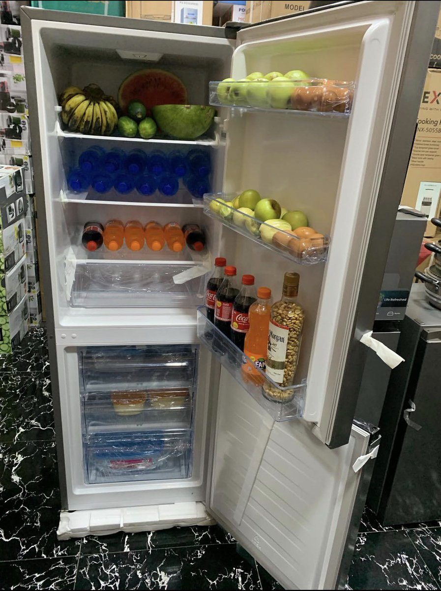 Tonyjay's tweet photo. This is how your fridge should be 😇 https://t.co/v0R0KZZkqN