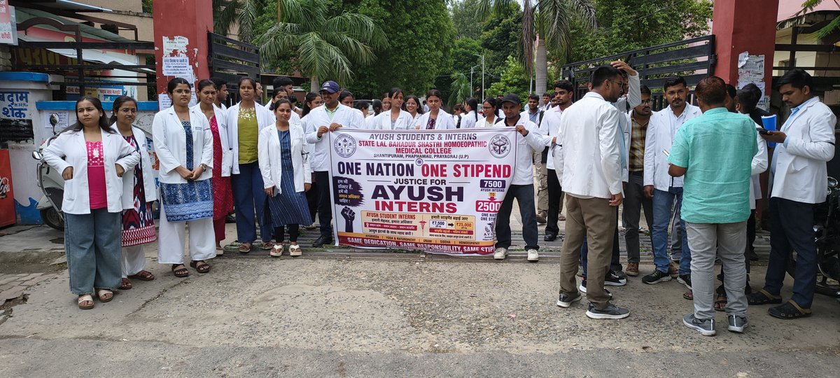JANHVIS17132771's tweet photo. Raise AYUSH internship stipend. Support India's future healthcare workforce
@ayushupdept
@dayalugurubjp @SureshKKhanna @CMOfficeUP
@upayushdept @moayush
#25kforAYUSH
#hikeAYUSHstipend
#AYUSHinternsUP https://t.co/FBjnQtVGBu