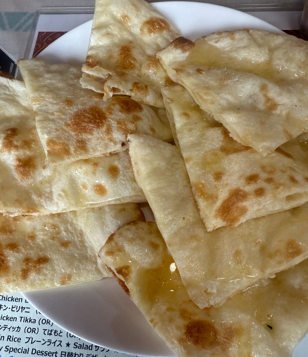 sueeeeeeetmuka's tweet photo. 私だ！ムスカ大佐だ！

今日紹介するのは中区本通りにあるインド料理ラソイだ！

インド料理の店だ！ランチはバイキングもされており味良く安い！ラッシーやチャイ迄有りナンは3種焼き立てが食べ放題だ！駐車場割引も有る！お酒も安く経営が心配になる程だ

何度でも食べに行くさ
#ムスカのリピート店 https://t.co/T3F7J4ASKa