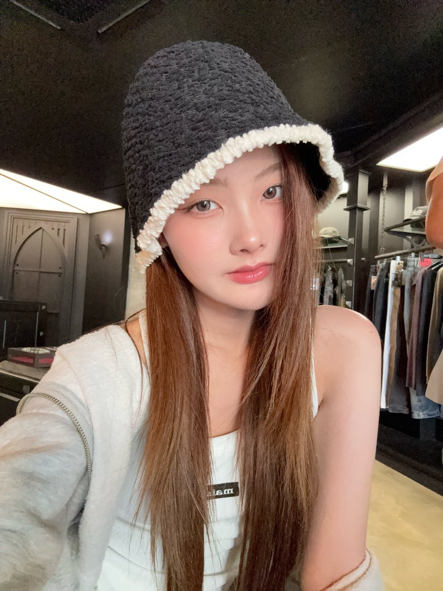 bambibitxm's tweet photo. คือน้องไอซ์เนี่ยสวยมากมากมากมากแบบมากมากอะ แบบหน้าสวยตาสวยจมูกสวยปากสวย ให้เป็นนัมเบอวันเลย พี่เลิฟคนสวย https://t.co/vSPd1R1h3i
