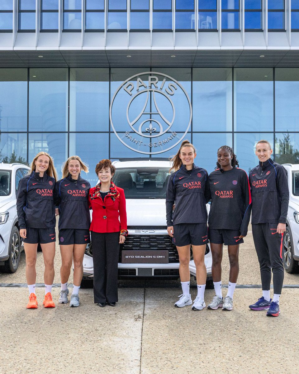 BYD_KSA's tweet photo. A new milestone with PSG, PSG feminines 🔴🔵  

Every player in the Paris Saint-Germain women's team now has a BYD. At a special event at the PSG Campus, Executive Vice-President Stella Li presented the keys, in the company of PSG CEO Victoriano Melero, with players from the men's team joining to meet the cars for the first time.  

Behind it is the three-year partnership announced in July, spanning global campaigns, exclusive content, fan experiences, and BYD and DENZA vehicles supporting the club day to day.  

A proud step for BYD and Paris Saint-Germain, powered by innovation and performance.  

#BYD #DENZA #PSG #BYDxPSG  

 إنجاز جديد يجمع BYD  وباريس سان جيرمان، الفريق الأول وفريق السيدات

أصبحت كل لاعبة في فريق باريس سان جيرمان للسيدات تقود سيارة BYD

وخلال فعالية خاصة في مقر تدريبات النادي، قدّمت نائبة الرئيس التنفيذي لـBYD ستيلا لي، مفاتيح السيارات بحضور الرئيس التنفيذي لباريس سان جيرمان، فيكتوريانو ميليرو وبمشاركة عدد من لاعبي الفريق الأول للرجال الذين حضروا للتعرّف على السيارات عن قرب للمرة الأولى  

ويأتي ذلك ضمن الشراكة الممتدة لثلاث سنوات، والتي أُعلن عنها في يوليو، وتشمل حملات عالمية، ومحتوى حصري، وتجارب مميزة للجماهير، إلى جانب سيارات BYD و DENZA 
التي تساند النادي في مختلف احتياجاته اليومية  
BYD خطوة نفخر بها في مسيرة
وباريس سان جيرمان، تجمع بين الابتكار والأداء
