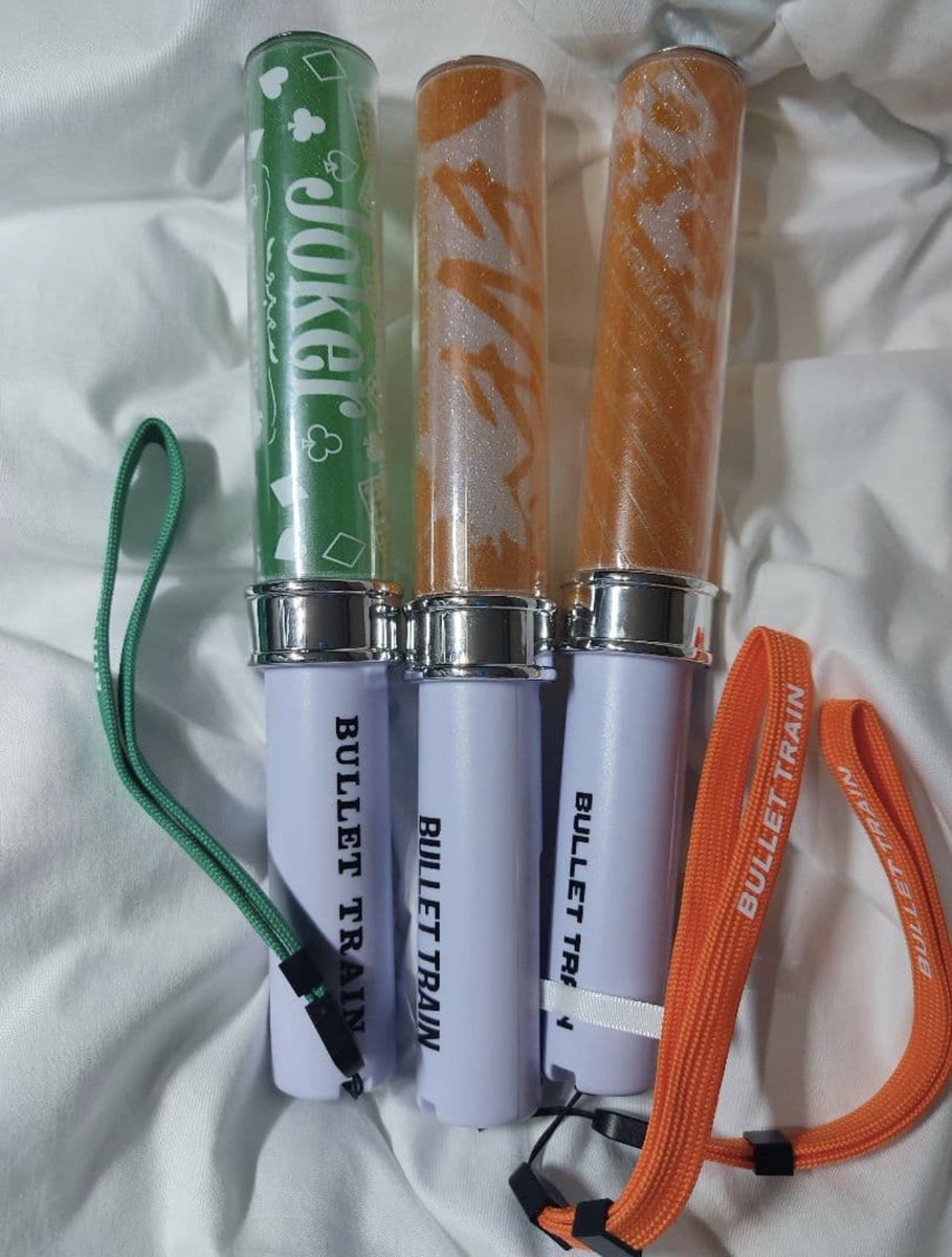 maruzlove's tweet photo. 超特急 グッズ  ペンライト タクヤ ハル 買取

【譲】ペンライト×3

【求】11000(バラ売り可)

都内手渡しのみ

点灯確認済み
見たところ目立った傷等は見受けられませんが、何度か使用したため中古品理解ある方のみでお願いいたします。

お心当たりのある方、dmまでお願いいたします。 https://t.co/JF7kRu8hFE