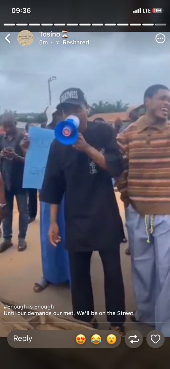 YiP66Yh56gk5GlX's tweet photo. #wewanttogobacktoclass #enoughisenough #bringbackourlecturers
We are tired of the silence 
We are tired of staying at home without being productive 
We are tired of the empty classrooms 
@iambabtee @MobilePunch @vanguardngrnews @OndoStateOnline @LuckyAiyedatiwa @officialABAT https://t.co/wA3HCfAygp