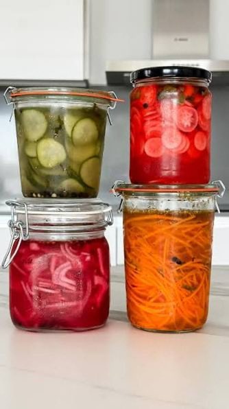 jeeff21's tweet photo. @Alias79NN Pues te tal vez te sorprenda, pero esos de llogures y salsas los suelen pillar parar encurtidos https://t.co/kaIJPJAyU2