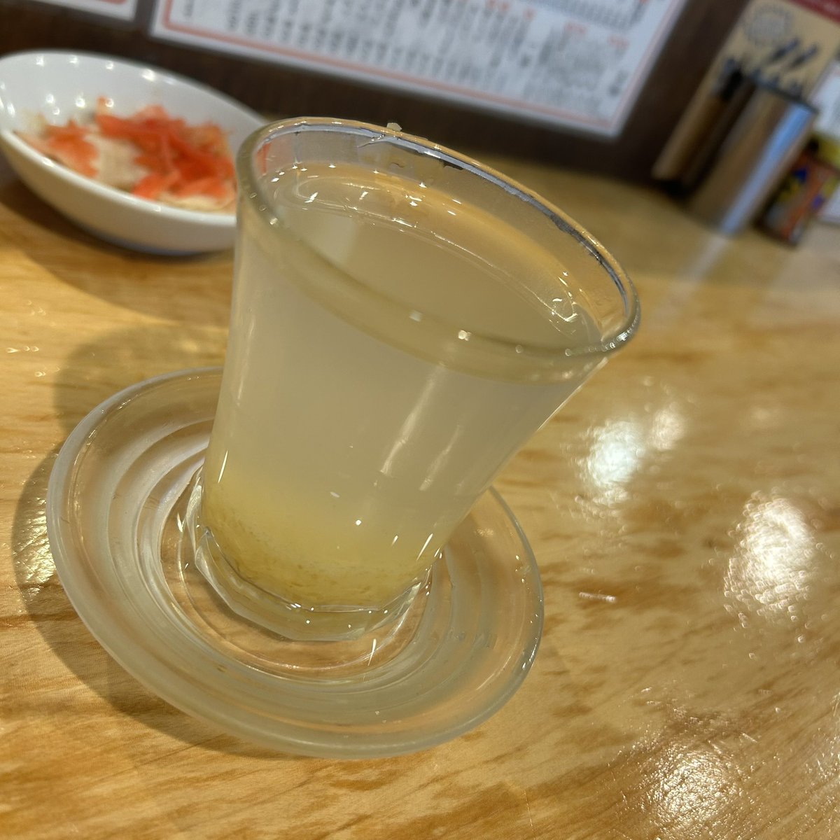 751chika's tweet photo. ハピハピ木曜日。
いや流石に酔っ払うの早ない？って、自分でも思ってる。食べるのは？今日もレバー。

そしてねだいぶ酔ってる。上がりにくたべ口角があがっちゃってるもん嗚呼。 https://t.co/0XGAXqs5t2