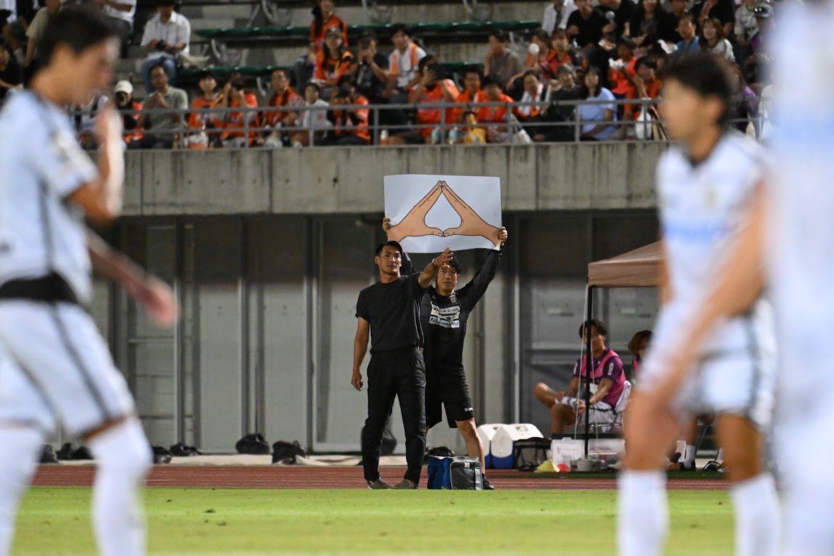 yoshiaki9ohta's tweet photo. ルヴァンカップ1stラウンド1回戦
作戦ボード⚽️
今回は6枚。まずはPart 1

#藤枝MYFC #Jリーグ #作戦ボード https://t.co/ggzn5EKYI3