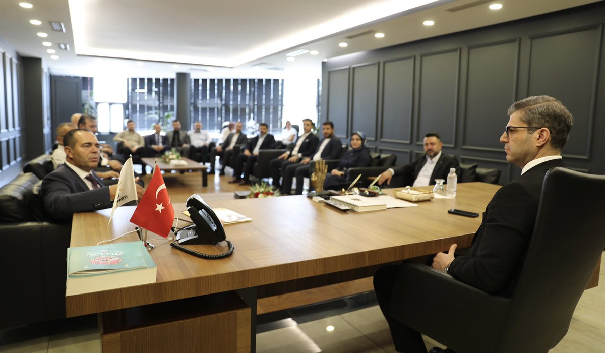 akpartiadanail's tweet photo. İl Başkanımız Sn. Mustafa Özkan, MÜSİAD Adana Başkanı Sn. Ömer Tekdemir ve beraberindeki Yönetim Kurulu Üyelerini ağırladı.

Nazik ziyaretleri ve samimi sohbetleri için Sn. Ömer Tekdemir’e ve kıymetli Yönetim Kurulu Üyelerine teşekkür ediyoruz.

@omerrcelik @abuyukgumus @yahyacelik_ @ozmehmetemin @avmustafaozkan
@KaramikSunay
@abdullahdogru01 @farukaytek