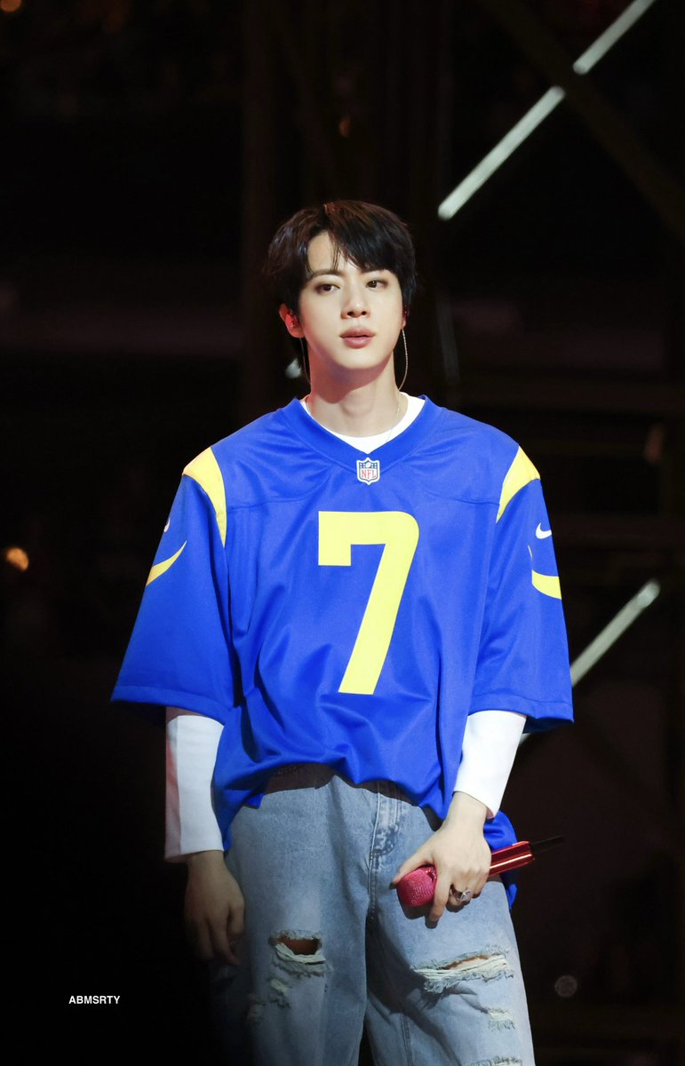 ABMSRTY's tweet photo. 260902 ARIRANG TOUR in LA 
#진 #JIN #김석진 #KimSeokjin #석진 #Seokjin #BTSJIN #BTS #방탄소년단
#BTS_WORLDTOUR_ARIRANG_LA https://t.co/ajxrd7I5e9