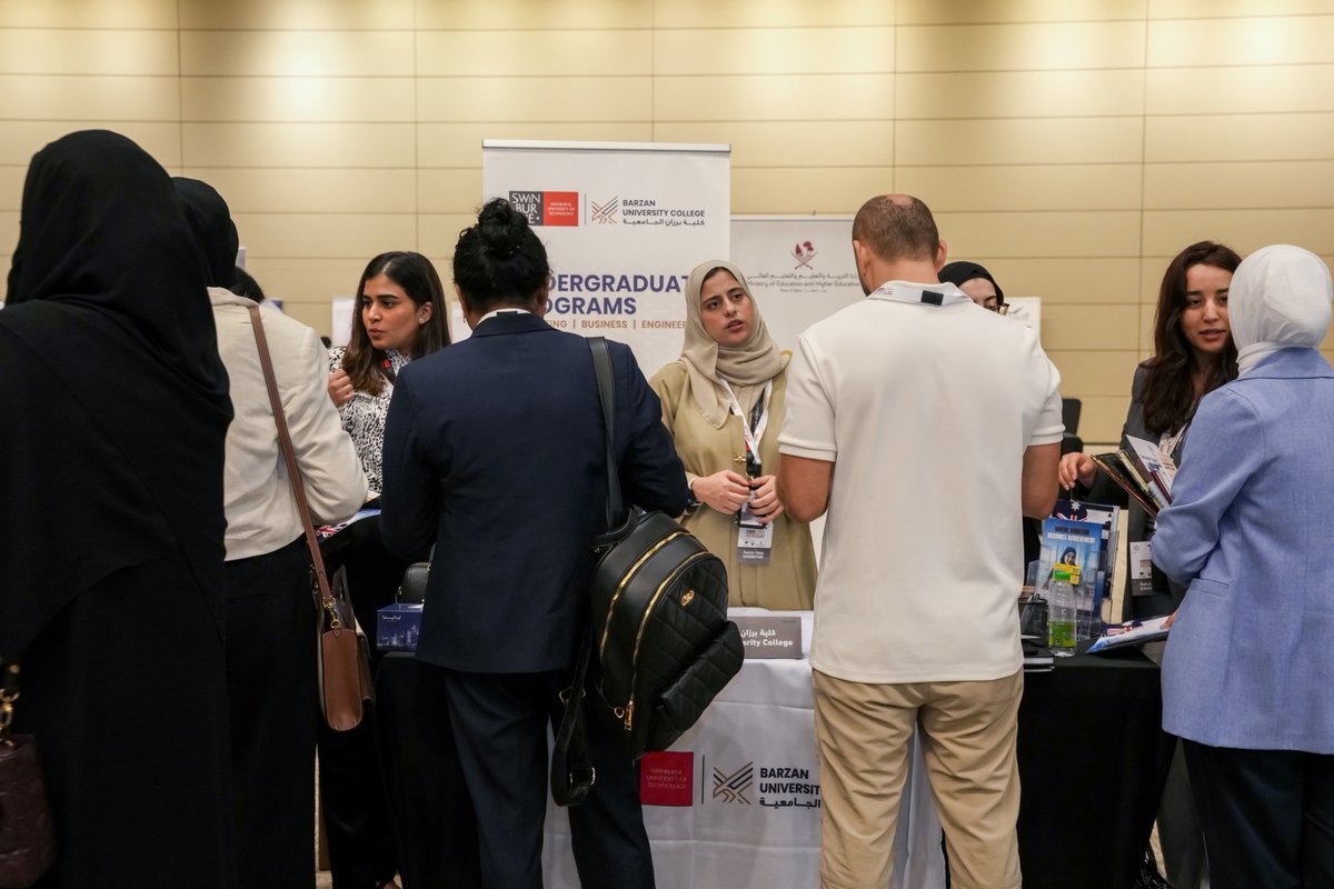 BarzanUC's tweet photo. تفخر جامعة سوينبرن للتكن��لوجيا، بالشراكة مع كلية برزان الجامعية، بالمشاركة في ملتقى المرشدين المهنيين، حيث أتيحت لنا الفرصة للتواصل مع نخبة من المرشدين والتربويين الذين يؤدون دوراً مهماً في توجيه الطلبة نحو المسارات الأكاديمية والمهنية المناسبة. 🎓✨

#EducationQata https://t.co/mjiu3zMFoR