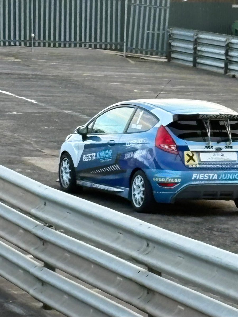 GordonWalk59's tweet photo. ARDS test completed! Today I went to Mallory Park Circuit to complete my ARDS test. It was a fantastic day, and everyone at The Motorsports School was very friendly and welcoming. Now it’s time to get on track for 2026! https://t.co/NTCYxqhfkq