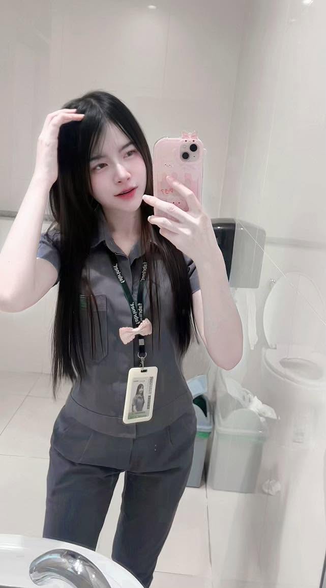 Praewaxx18's tweet photo. เลิกงานแล้วมีคนให้อ้อนคงจะดีเนอะ 🥹 https://t.co/AFqZxC7lk5