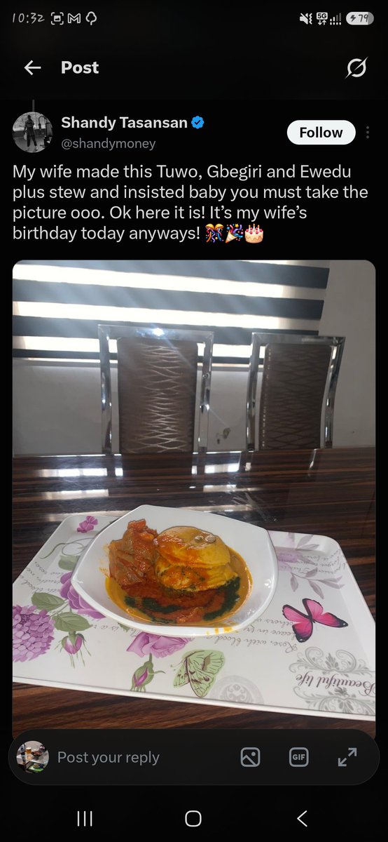 phoenix2656's tweet photo. @Ogbenitom See person wey you dey mind. Still running around with NYSC in 2018...cannot flaunt a gift for his own wife on her bday..he is not even loved on his own birthday. https://t.co/2Dw2yLBUgK
