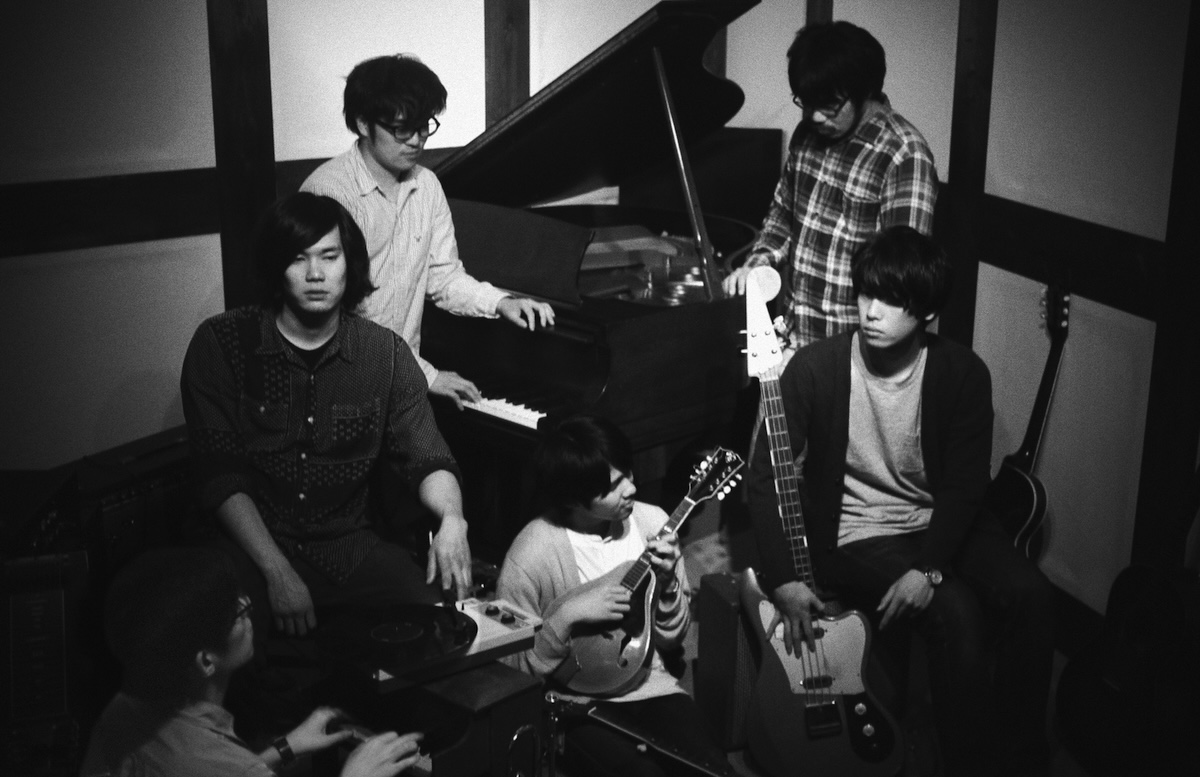 Spincoaster's tweet photo. 【NEWS】森は生きているのアルバム2作がリイシュー

バンドを率いた岡田拓郎による新ミックスで蘇る https://t.co/NgksU9ZkO9 https://t.co/ZDBbYSBkVq