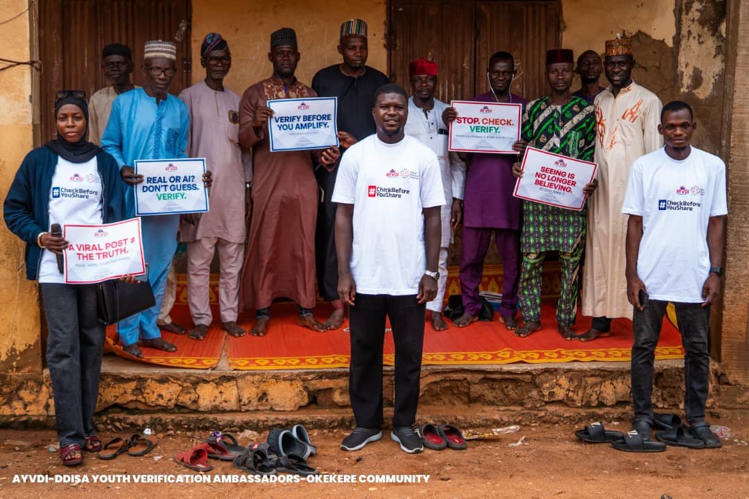 AYVDi01's tweet photo. #Taking #the #CheckBeforeYouShare #Message #Further
From their last engagements, our Youth Verification Ambassadors, Idris Abdulganiy, Lawal Abolore, Abdulwariz Muhammad, continue to take the #CheckBeforeYouShare conversation directly into communities across Ilorin
#AYVDi #DDISA https://t.co/0KMGtE4a84