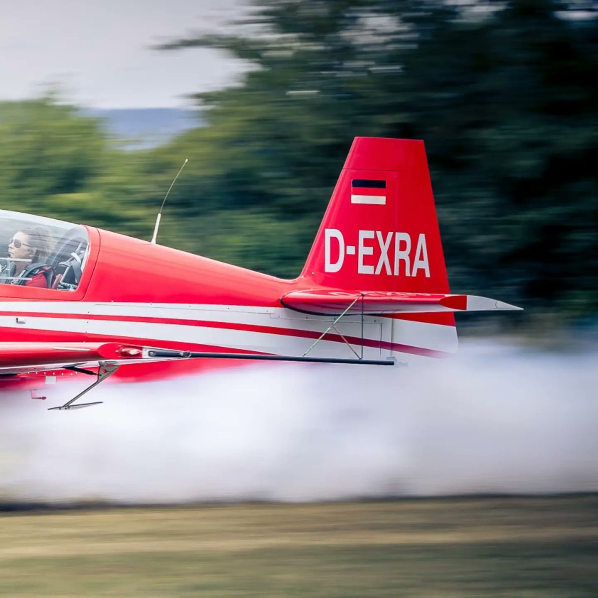 LaineDobrix0's tweet photo. Günzburg Air Sports Club celebrated its 70th anniversary on July 4–5, 2026. A superbly organized event with an impressive program. I enjoyed the airshow, great food, and took a few photos on Sunday. https://t.co/dIt3MyWrAu