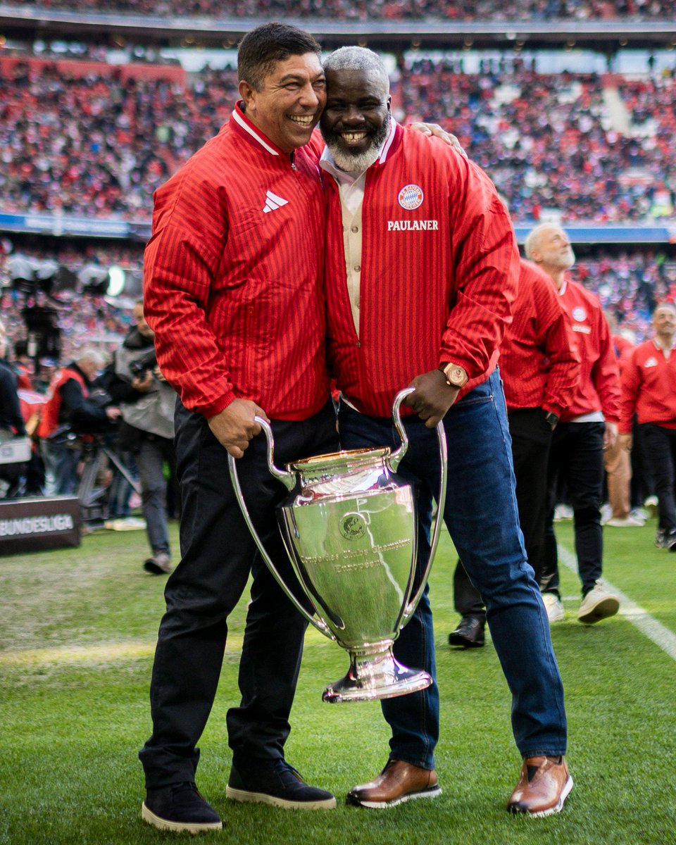 FCBayernEN's tweet photo. Best wishes to Sammy Kuffour who celebrates his 50th birthday today! 🥳🙌 https://t.co/N6E41jsScs