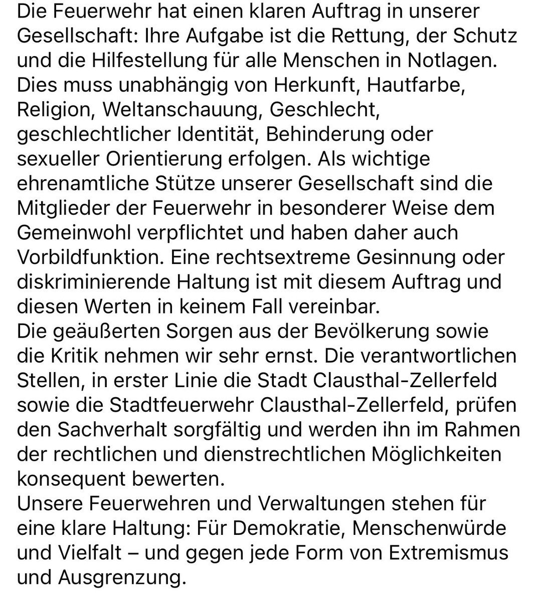 ainyrockstar's tweet photo. In Goslar kümmert man sich derweil um die wirklich wichtigen Themen: Das Reichsadler-Tattoo eines Feuerwehrmanns https://t.co/xjAoi1OQ0K