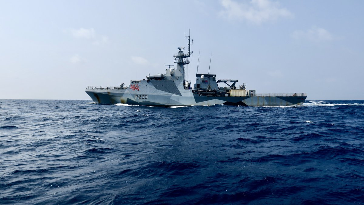 DefenceOps's tweet photo. In accordance with UNCLOS, @RoyalNavy vessel @hms_tamar exercised navigation rights and freedoms over the weekend alongside @Australian_Navy in the South China Sea.
 
The UK is committed to international law and to upholding a free, open and stable South China Sea. https://t.co/LB71jAKu6f