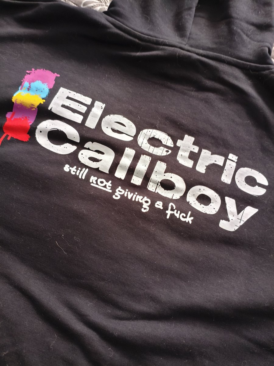 kittyface67's tweet photo. The best hoodie in the world just arrived https://t.co/ygLIRWYVfk