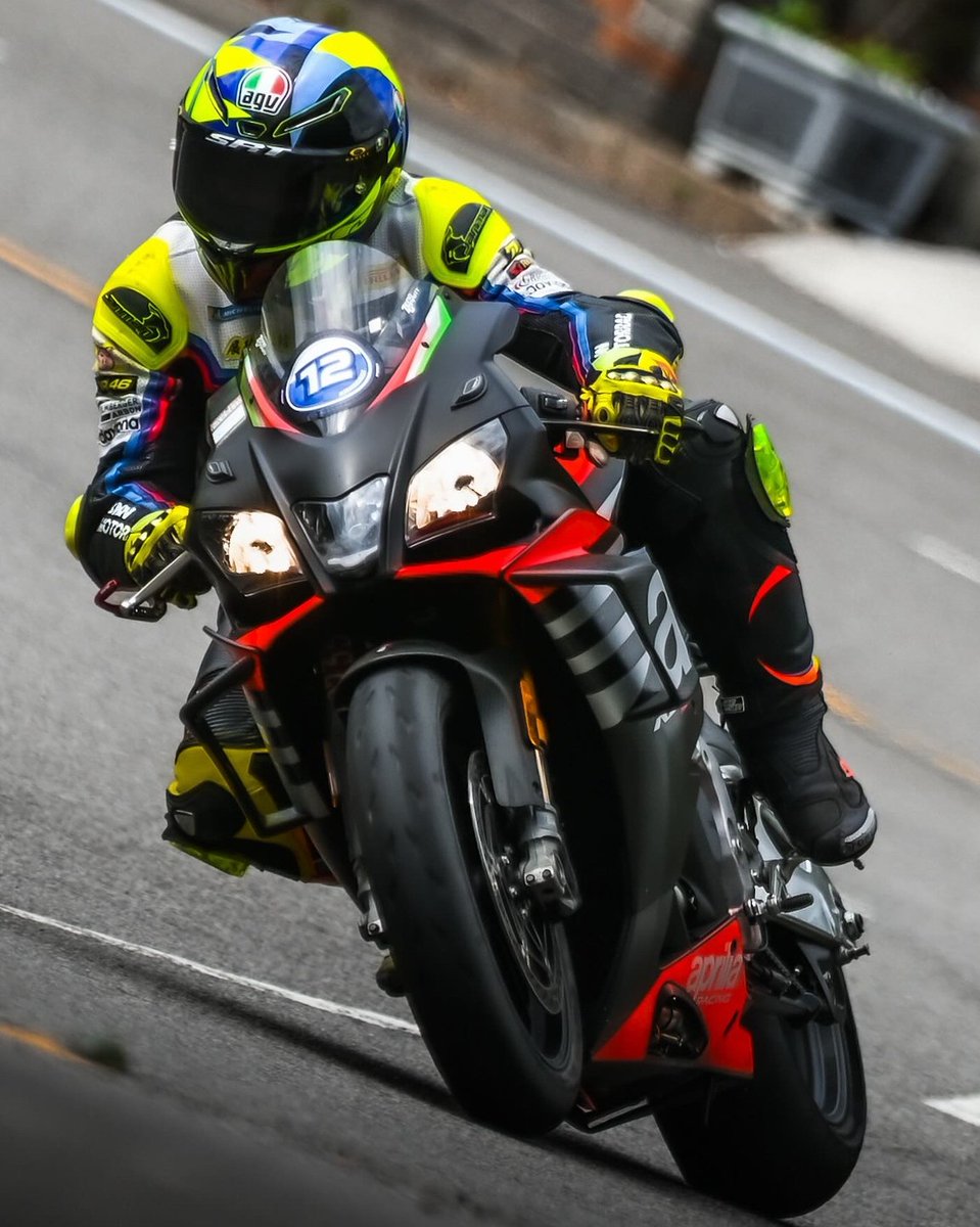 FloreneCar1a's tweet photo. Every detail reflects true craftsmanship and art. At Janman Ent., we’re redefining safety, flexibility, durability, and compatibility. Visit our websites to explore the full range and place your order. Credit to the rider and photographer. https://t.co/bslB2ibnNt