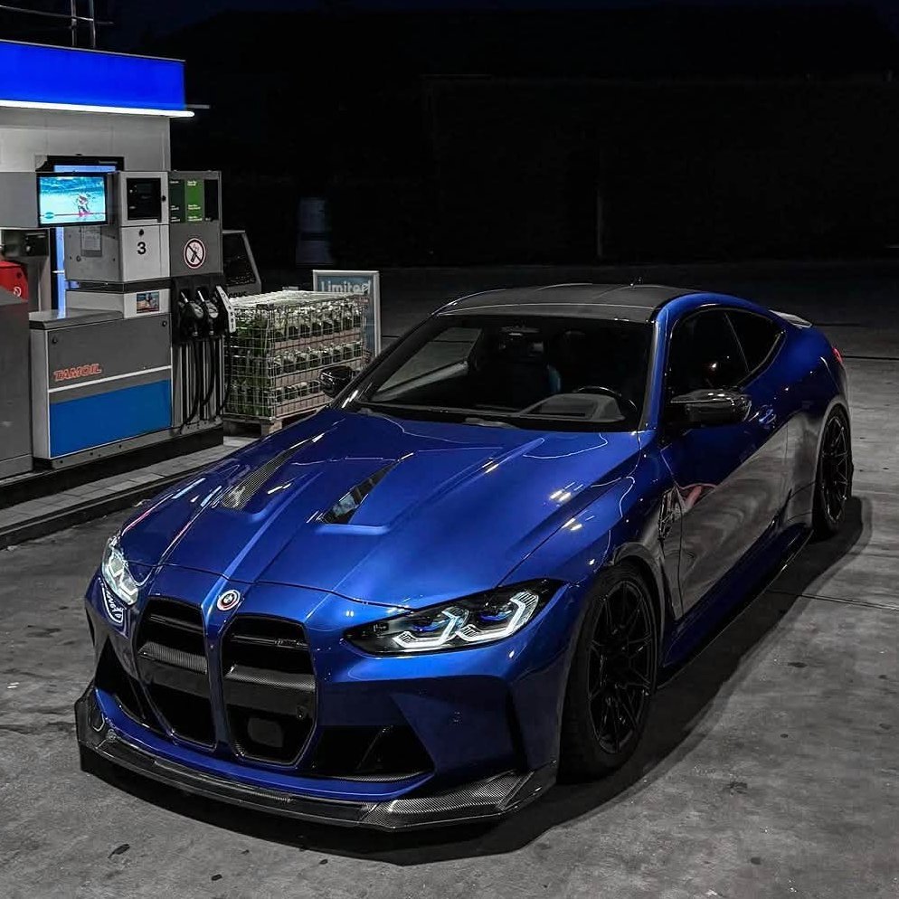 streetjour's tweet photo. Bmw 💙💙 https://t.co/DqujX61M7d
