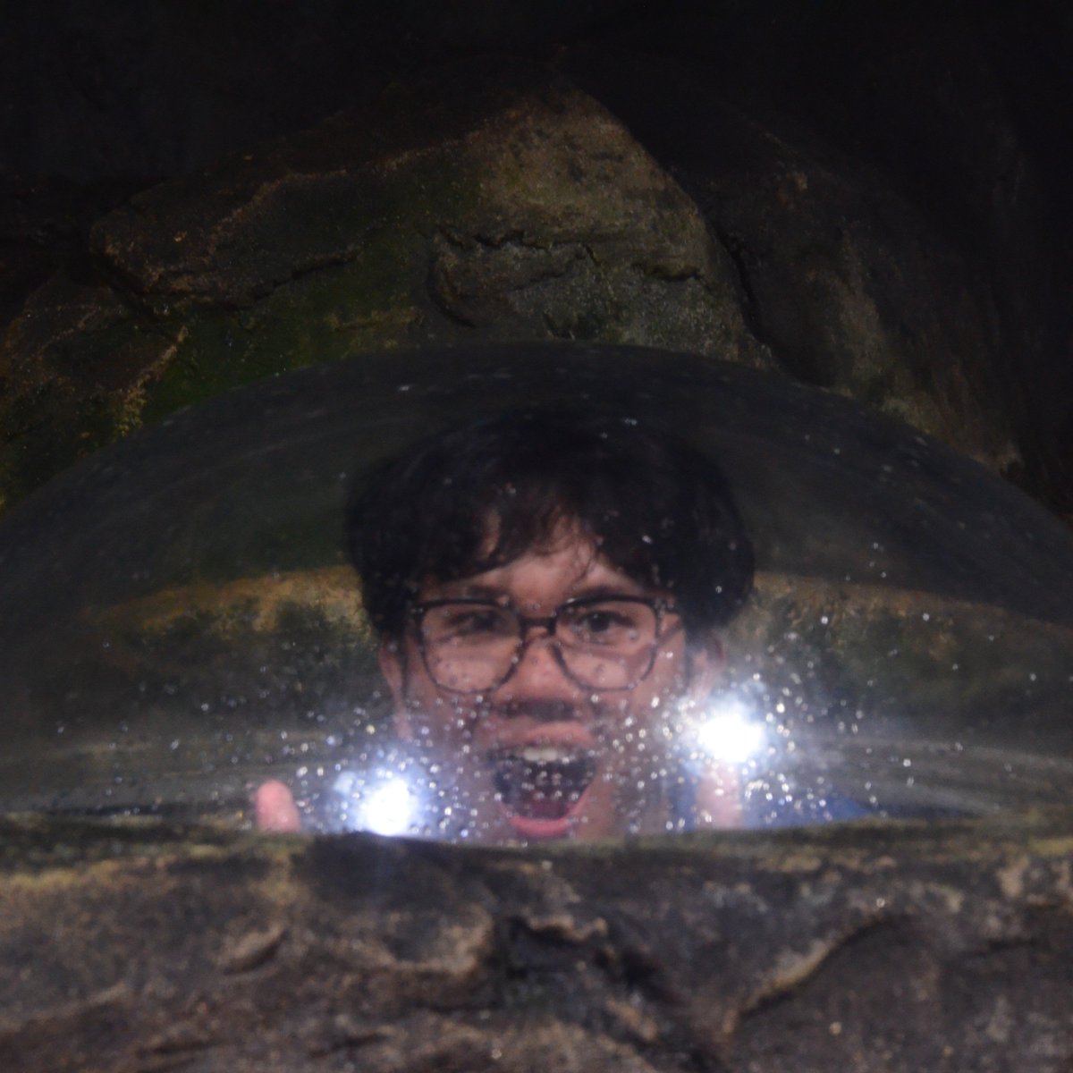 aglaeaollie's tweet photo. [QUEER FRIENDSHIP APPLICATION] 

name: Ditya
age: 20s
occupation: freshgrad ANJAY
zodiac: 🐟 
height: 165smthn dm³ idk
hobby: bedrotting, crochet, login genshin n ml
fun fact: aslinya raja iblis and i love my bf https://t.co/Co9HBcf5B2