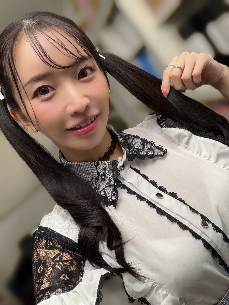 suzuchan316's tweet photo. 今日は撮影で地雷系女子（？）になりました🎀
最初はどうなる事やら？と思ったけどやってみたら楽しかった🤲まあ最初で最後…になるはず？です🎶半年後のリリースお楽しみに〜💕
今日も皆様1日お疲れ様でした😊🫶 https://t.co/t35ctf7yQ0