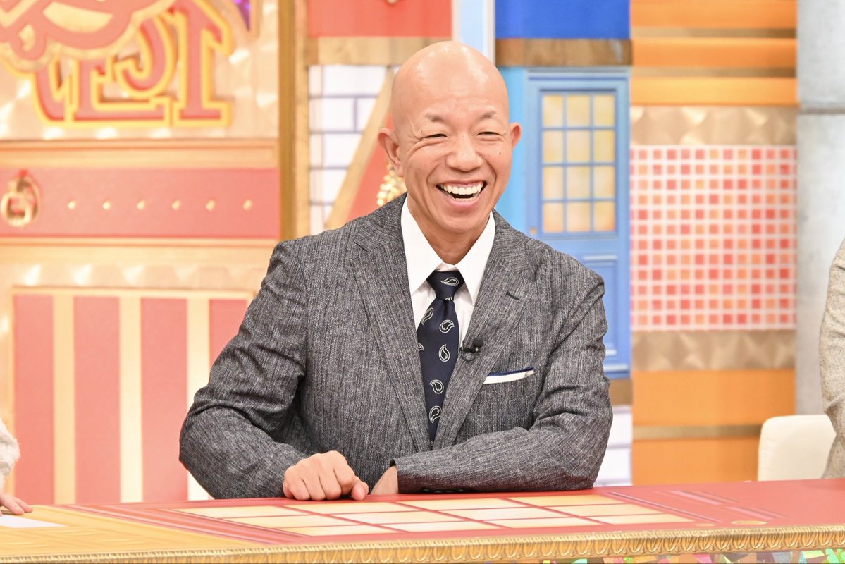doordoor_tbs's tweet photo. 4日夜8時55分からの🚪ドア×ドアクエストは旅行好き必見⁉
ゲリラ豪雨☔️の中空港職員がどのように乗客を安全に搭乗させ
飛行機✈️を出発させているのか？完全解剖‼️

スタジオゲスト大興奮🌟
さらにパイロットが使う言葉を使ったクイズも！

#小峠英二　#バイきんぐ　#小手伸也　#近藤春菜　#ハリセンボン　#平子祐希　#アルピー #山崎弘也　#アンタッチャブル #田村真子