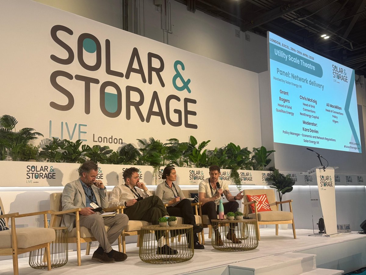SolarEnergyUK_'s tweet photo. Less than three weeks to go until Solar &amp; Storage Live Birmingham! ☀️🔋

The SEUK team will be speaking on three panels on Day 1, 22 September - more will be confirmed closer to the time so stay tuned!

➡️ Get your free ticket here: https://t.co/FZ6jOTAZlH

#SolarEnergyUK https://t.co/E9zBZAmvcO
