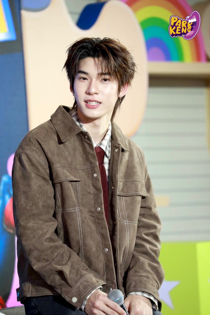 ParkkengChannel's tweet photo. จี๋จี๋หล่อมาก!🥰 “ตี๋ตี๋ วันพิชิต” ในงาน “Disney Thailand Expo 2026 Opening Ceremony” 

#DTXxตี๋ตี๋ป๋อ #DTX2026
#twnpich #ตี๋ตี๋ป๋อ #teeteepor https://t.co/oqCDii0JZO