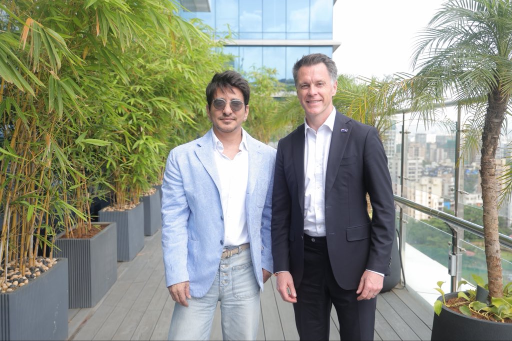 NGEMovies's tweet photo. A landmark moment for Nadiadwala Grandson Entertainment.

Sajid Nadiadwala had the honour of hosting The Hon. Chris Minns, Premier of New South Wales, Australia. 

We are proud to take this relationship forward with a  three-film production deal, with all set to be shot in Australia.

And what better way to begin than with the return of one of our most loved films.

Heyy Babyy 2 brings the much-loved Heyy Babyy back as a franchise now, with the film set to return to Australia, where the original was shot.

We look forward to entertaining audiences worldwide.