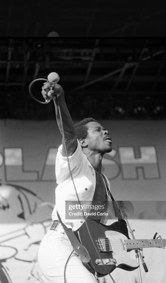 Yorubaness's tweet photo. King Sunny Ade performing at Crystal Palace Football Club, London in 1984 🤩 He paved the way! https://t.co/WsQ3OBW5NM