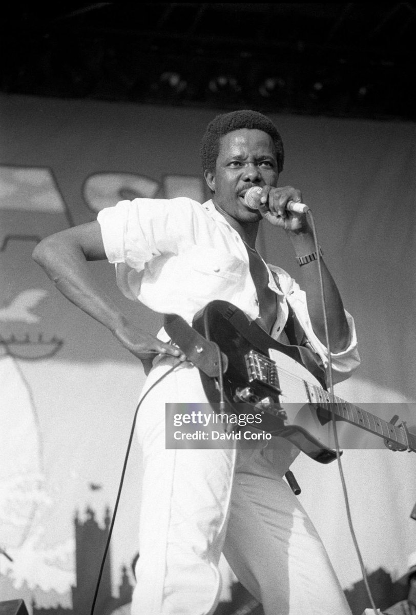 Yorubaness's tweet photo. King Sunny Ade performing at Crystal Palace Football Club, London in 1984 🤩 He paved the way! https://t.co/WsQ3OBW5NM