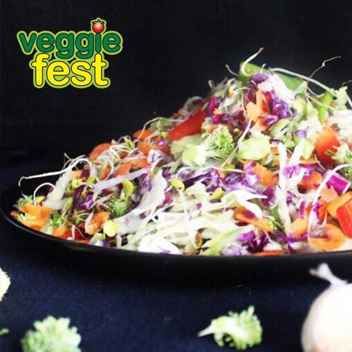 VeggieFest's tweet photo. #LaborDay picnic?
Your friends will love this
ASIAN BROCCOLI
SUPER SLAW.
#Vegan and #glutenfree!
Recipe:
https://t.co/GpoJlu0sHX
#RecipeOfTheDay #ROTD
#LaborDayWeekend
#LaborDayPicnic
#Recipe #Recipes
#VegetarianRecipes
#VeganRecipes
#GoodFoodHealthyLiving https://t.co/W3PUCD0sZO