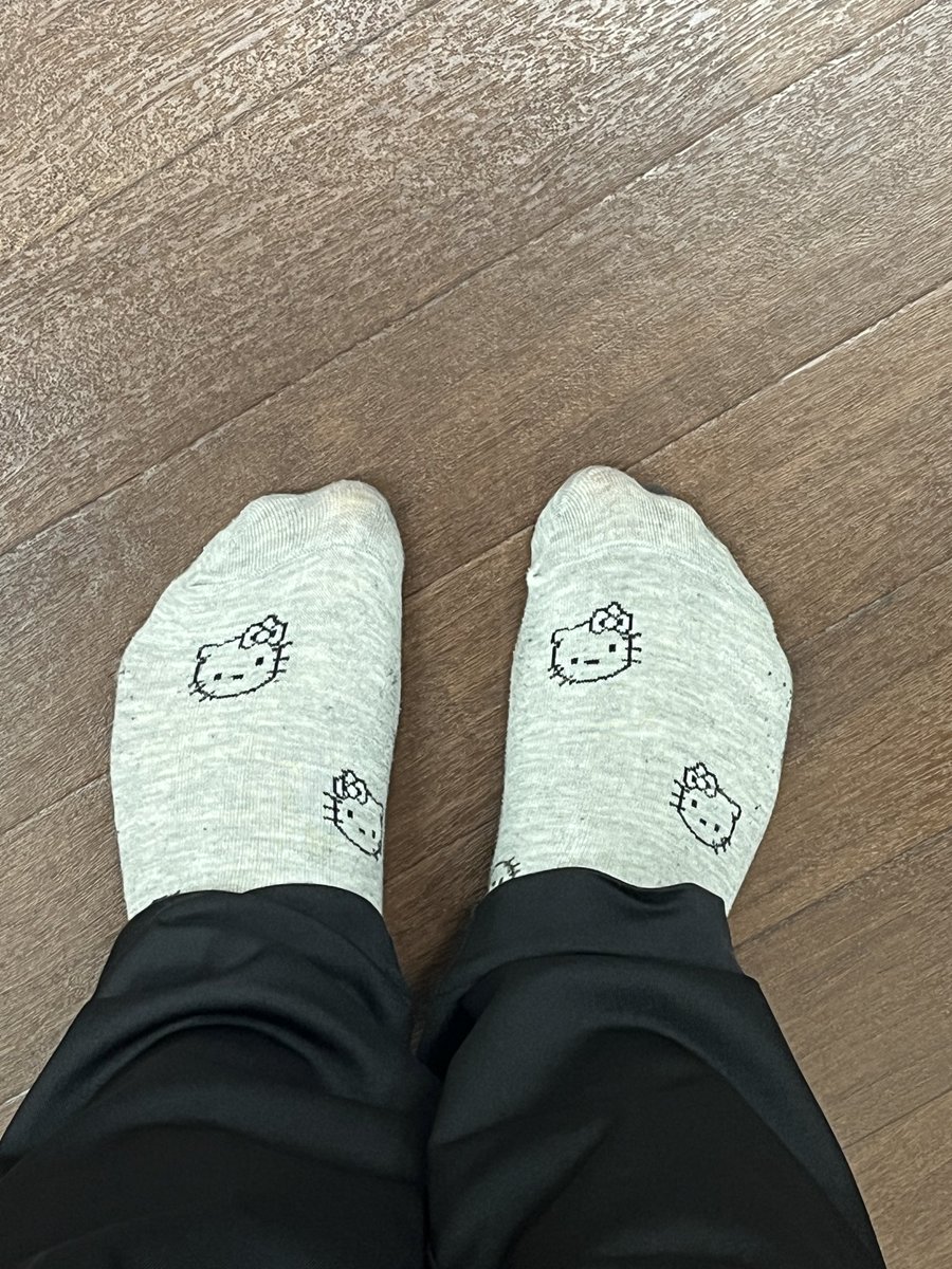 amanekii's tweet photo. 流石に1日履くと汗やばい笑
#靴下売ります #靴下売り子 #買い手募集中 https://t.co/WW0qdAJhi0