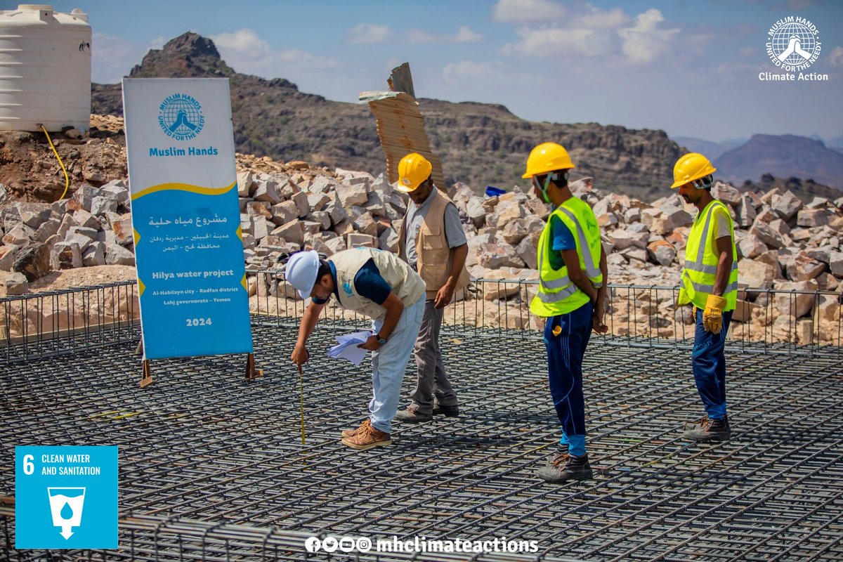 mhclimateaction's tweet photo. 𝐁𝐮𝐢𝐥𝐝𝐢𝐧𝐠 𝐖𝐚𝐭𝐞𝐫 𝐒𝐞𝐜𝐮𝐫𝐢𝐭𝐲, 𝐎𝐧𝐞 𝐏𝐫𝐨𝐣𝐞𝐜𝐭 𝐚𝐭 𝐚 𝐓𝐢𝐦𝐞
The Hilya Water Project in Lahj, Yemen, is helping bring sustainable access to clean water to communities facing water scarcity
#MuslimHands #MHClimateAction #Yemen #WaterForAll #CleanWater https://t.co/fP2Per4tdx