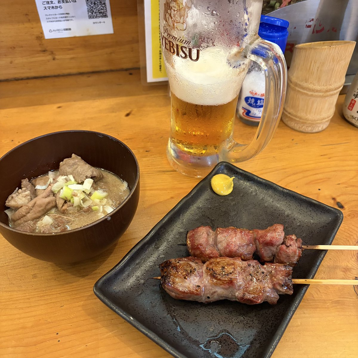 acala_naatha's tweet photo. 本日2件目は八郎酒場宮川町店さんへ
いつも通り、ちょい飲みセットですが、売上貢献のため、追加注文はしておきました。いつまでも残って欲しいですしね。 https://t.co/nbgUYf6kna