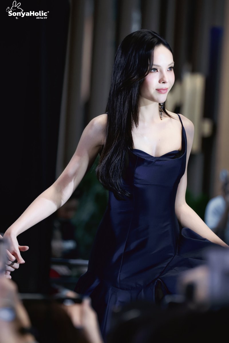 SonyaHolic_CN's tweet photo. Proof that angels exist, they just prefer high fashion.🫶🏻

LMSY Y ENT AWARDS 2026 

#YentertainAwards2026xLMSY
#SonyaSaranphat #LMSY https://t.co/F6PNmWKEIn