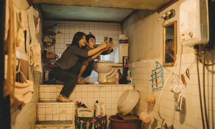 IsarSnit's tweet photo. PARASITE PART 1: THE QUALITY OF THE FILM --> https://t.co/aG5tTQTgA3